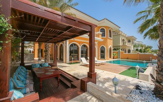 Luxurious 5-Bedroom Villa with Atlantis Views on Palm Jumeirah, Frond E