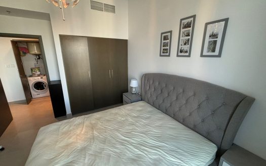 Stunning Fully Furnished 1BR Apartment with Sea & Boulevard Views in Creek Horizon, Dubai Creek Harbou